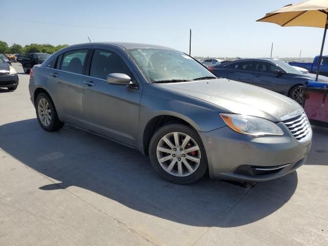 2013 Chrysler 200 Touring