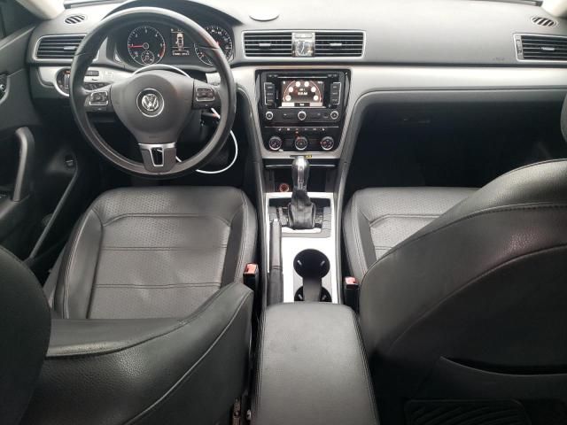 2013 Volkswagen Passat SE