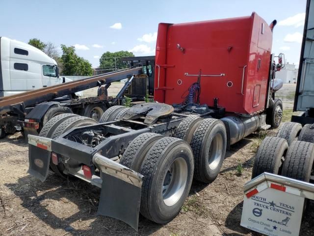 2001 Peterbilt 379