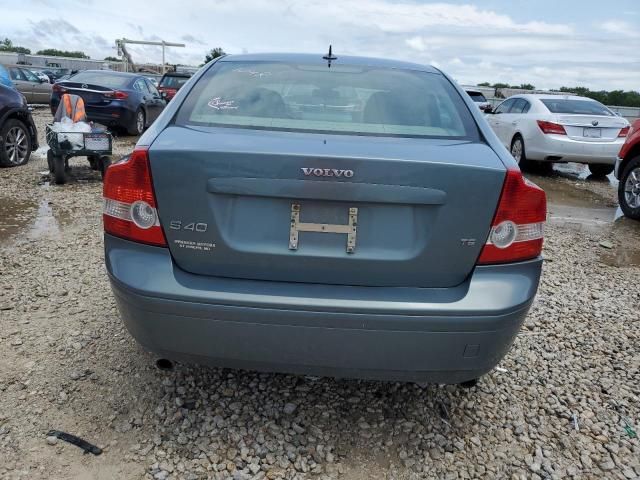 2005 Volvo S40 T5