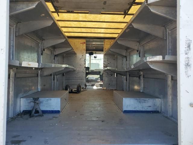 2005 Freightliner Chassis M Line WALK-IN Van