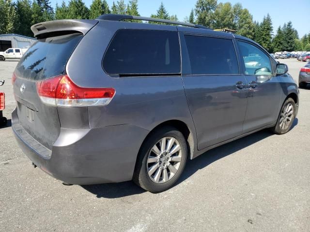 2012 Toyota Sienna LE