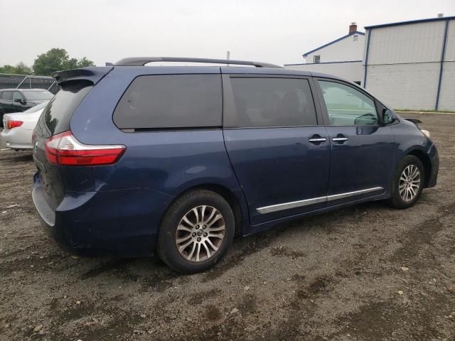 2019 Toyota Sienna XLE