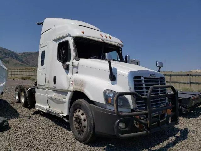 2017 Freightliner Cascadia 125