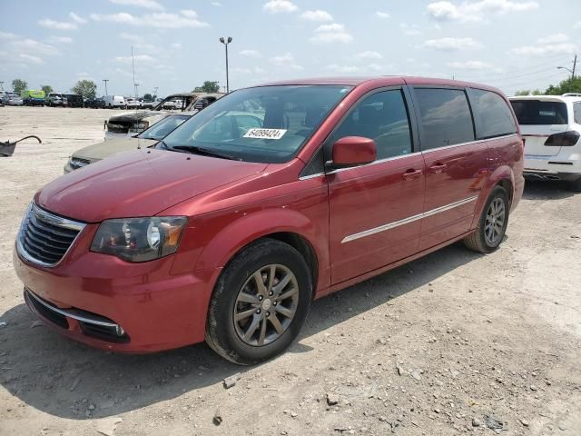 2015 Chrysler Town & Country S