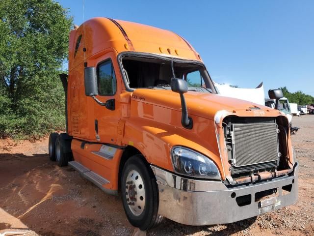 2012 Freightliner Cascadia 125