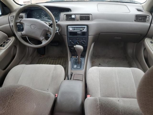 2000 Toyota Camry CE