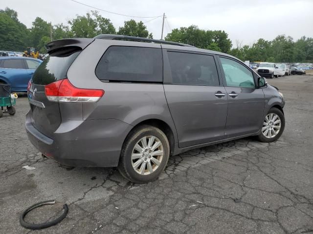 2014 Toyota Sienna XLE