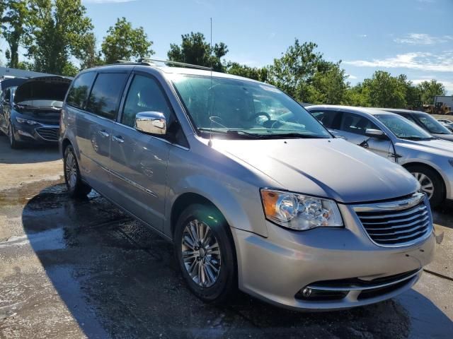 2013 Chrysler Town & Country Touring L