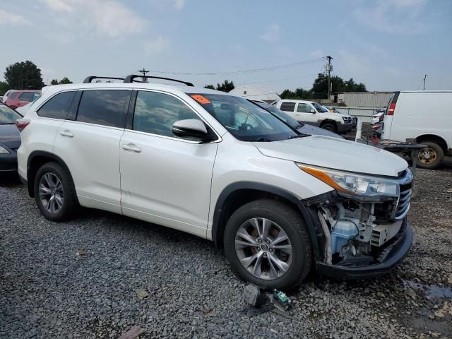 2016 Toyota Highlander LE