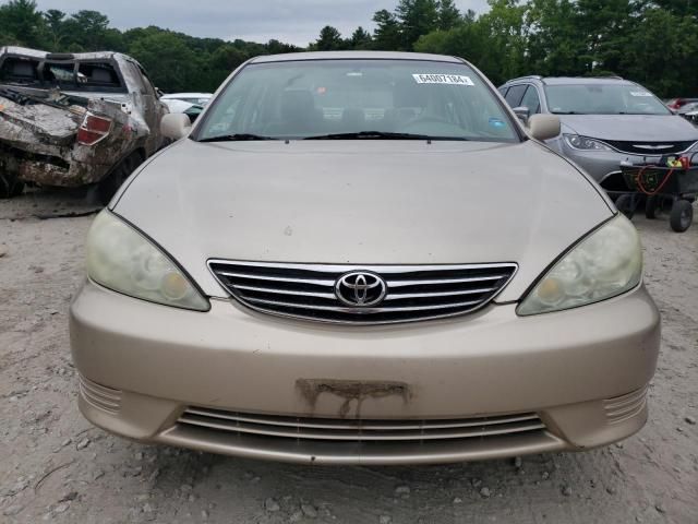 2005 Toyota Camry LE