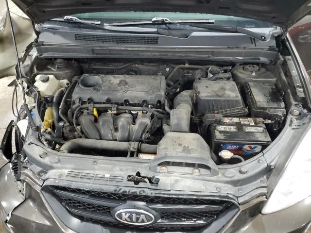 2009 KIA Rondo Base