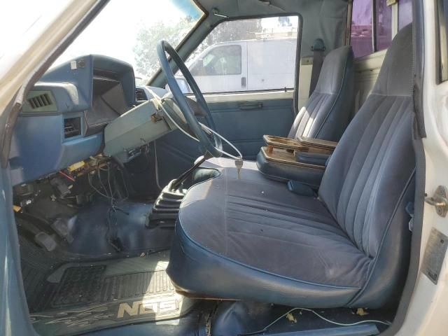 1986 Nissan 720 Long BED