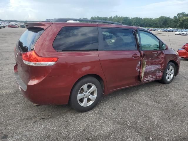 2014 Toyota Sienna LE