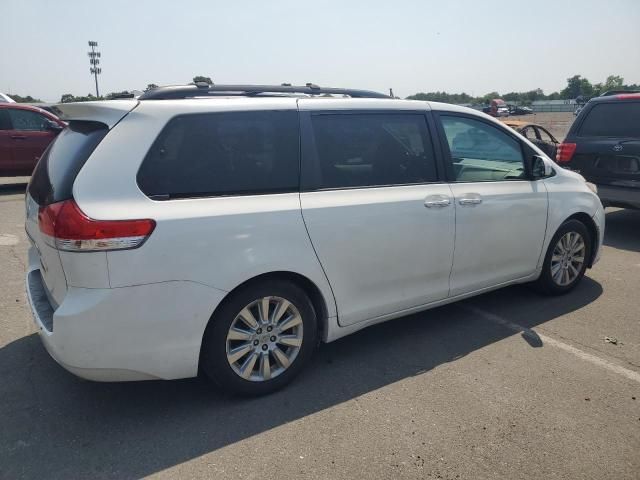 2013 Toyota Sienna XLE