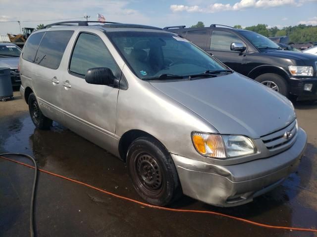 2002 Toyota Sienna LE