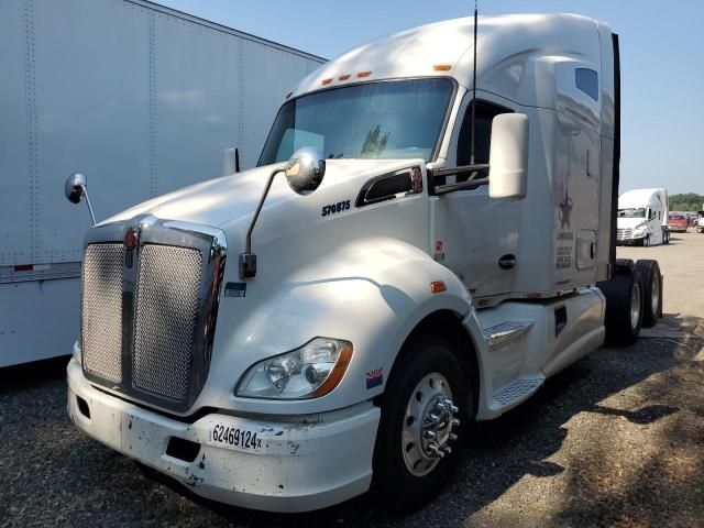 2015 Kenworth Construction T680