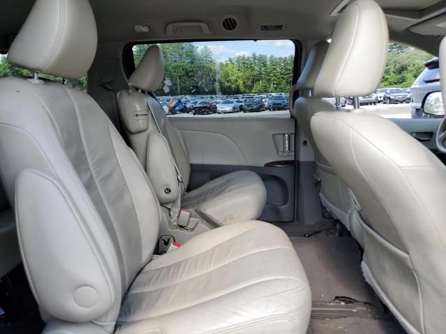 2011 Toyota Sienna XLE