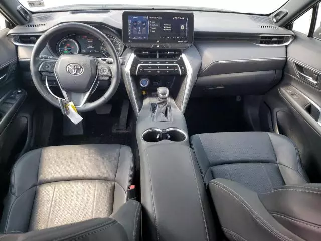 2022 Toyota Venza LE