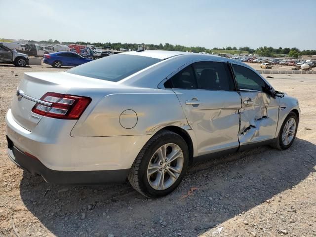 2015 Ford Taurus SE