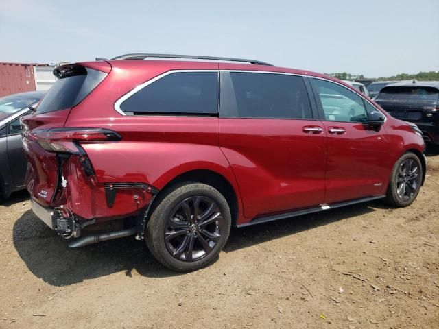 2021 Toyota Sienna XSE