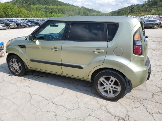 2011 KIA Soul +