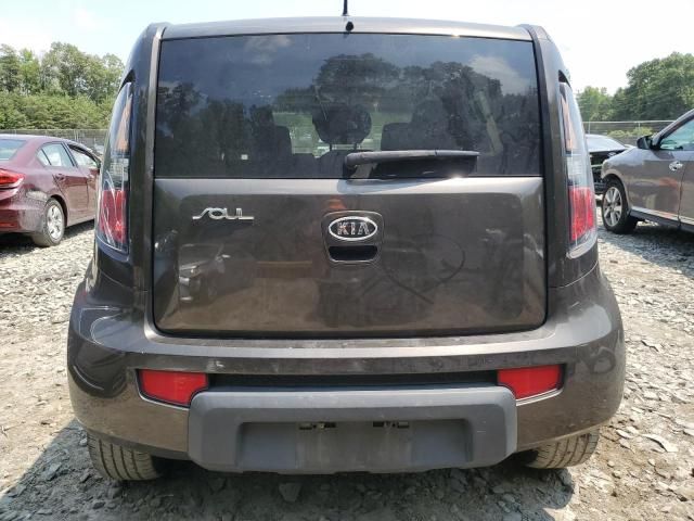 2011 KIA Soul +