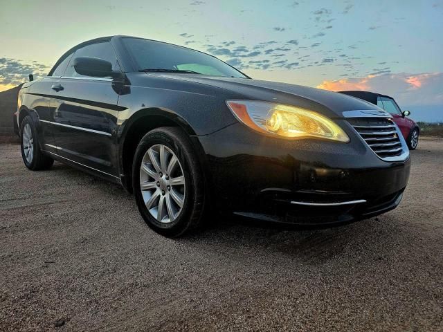 2013 Chrysler 200 Touring