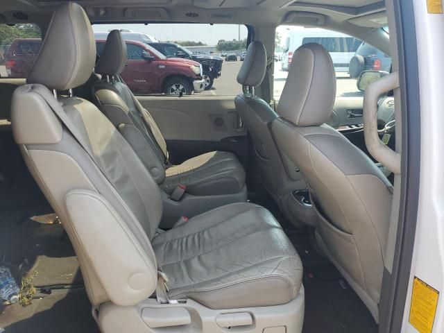 2013 Toyota Sienna XLE