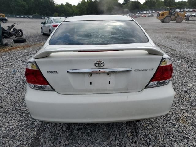 2005 Toyota Camry LE