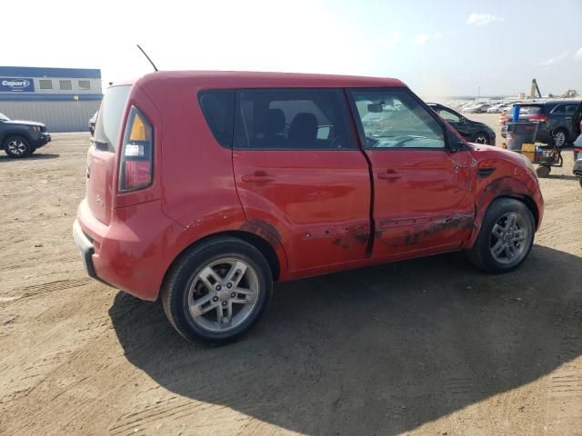 2011 KIA Soul +