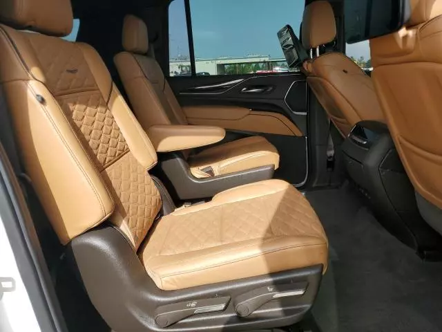 2021 Cadillac Escalade ESV Sport