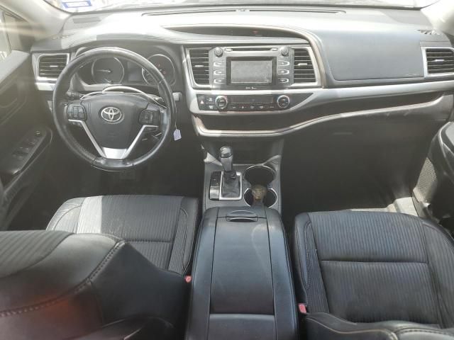 2015 Toyota Highlander LE