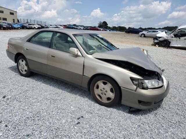 2000 Lexus ES 300