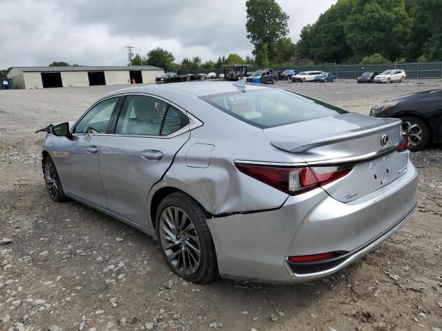 2024 Lexus ES 300H Base