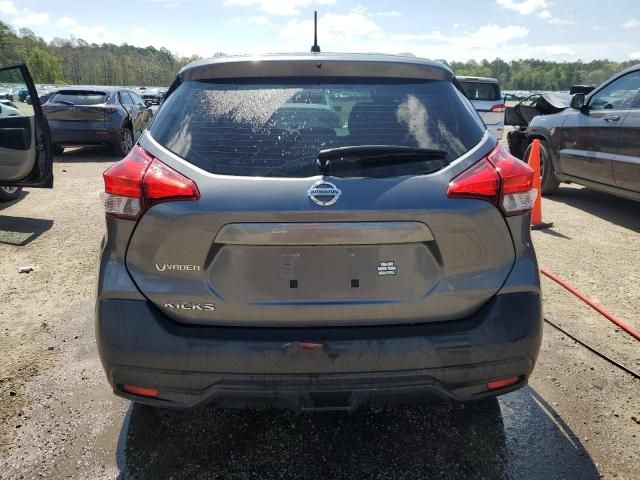 2019 Nissan Kicks S