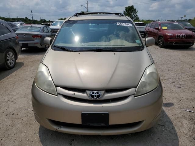 2009 Toyota Sienna XLE