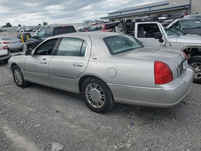 2006 Lincoln Town Car Signature Limited