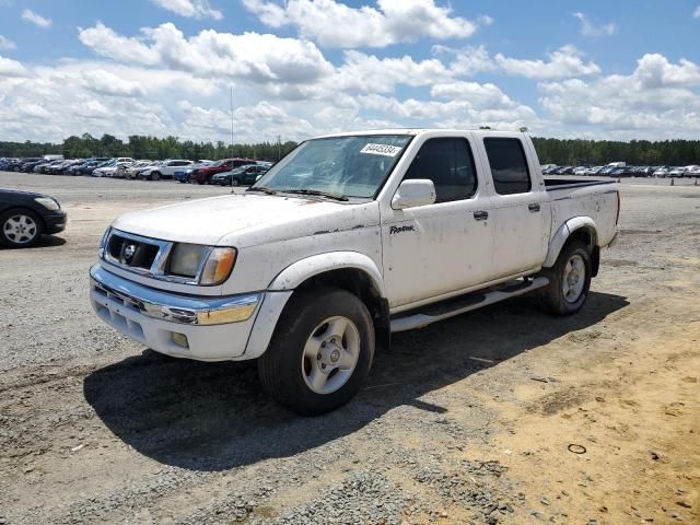 2000 Nissan Frontier Crew Cab XE