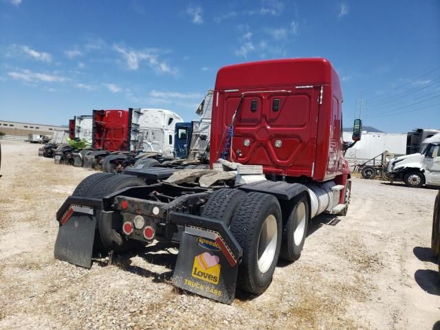 2015 Freightliner Cascadia 125