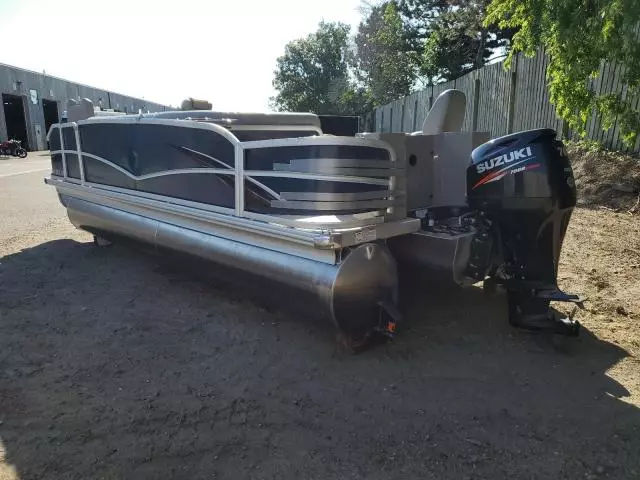 2018 Premier Pontoon