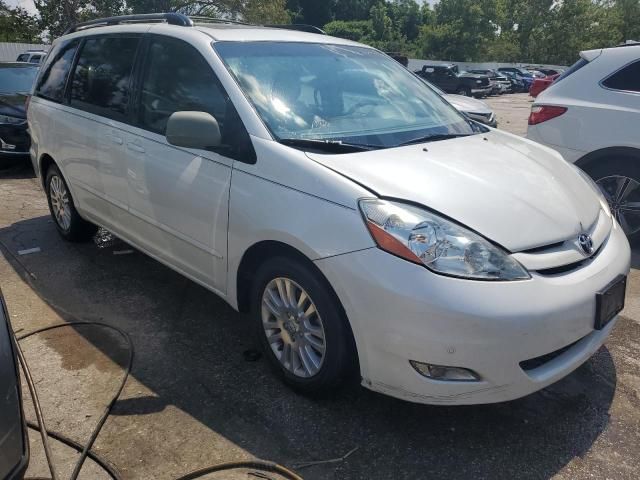 2009 Toyota Sienna XLE