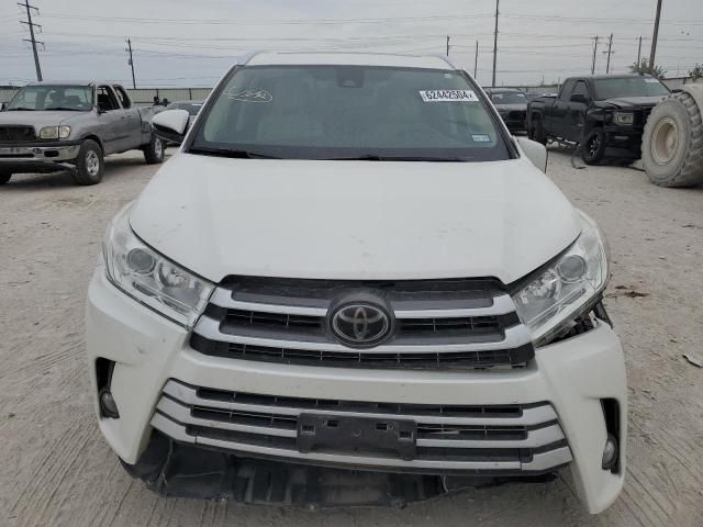 2019 Toyota Highlander SE