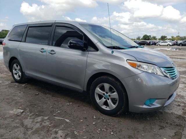 2011 Toyota Sienna LE