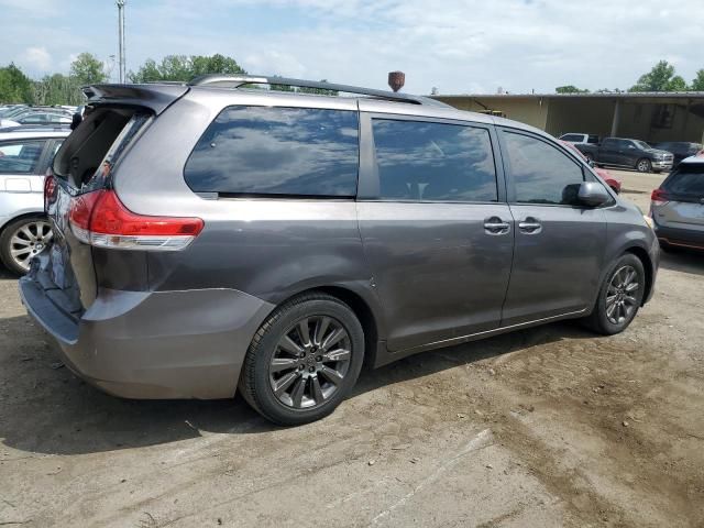 2011 Toyota Sienna XLE