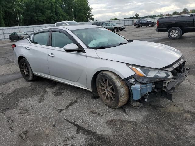 2019 Nissan Altima S