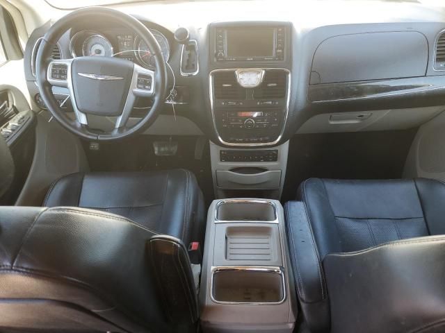 2011 Chrysler Town & Country Touring L