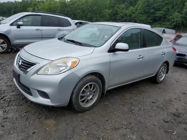 2013 Nissan Versa S