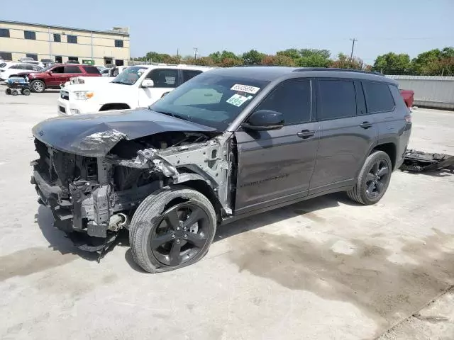 2022 Jeep Grand Cherokee L Laredo