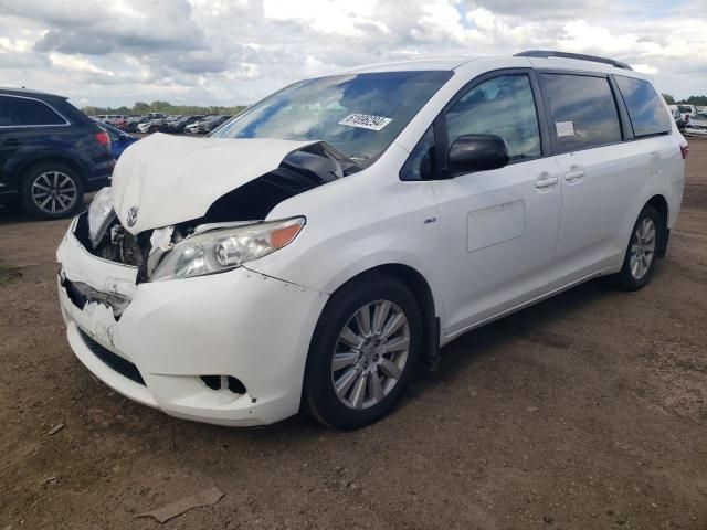 2017 Toyota Sienna LE